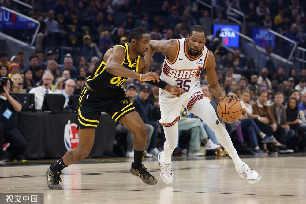 了众多目光 了众多目光